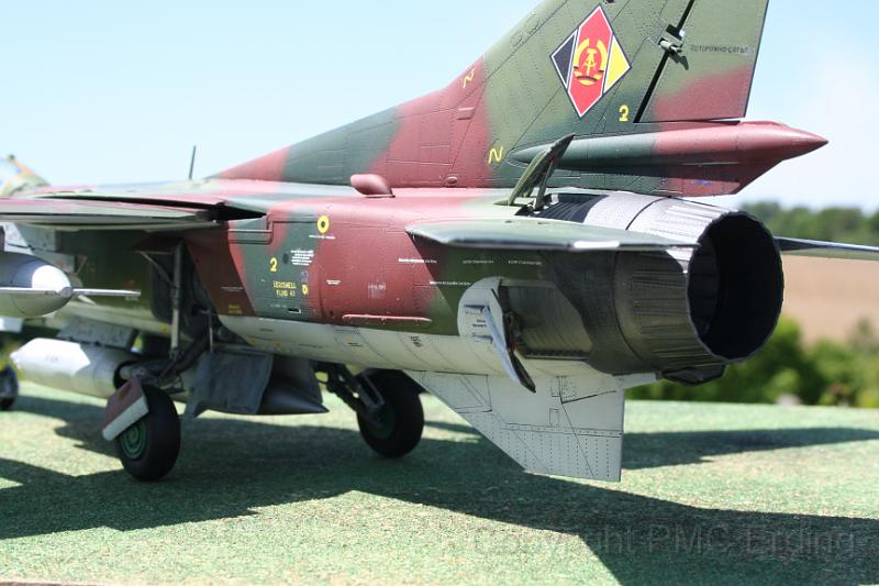 MiG 23 MF Trumpeter 1-32 Höhne Andreas 02.jpg